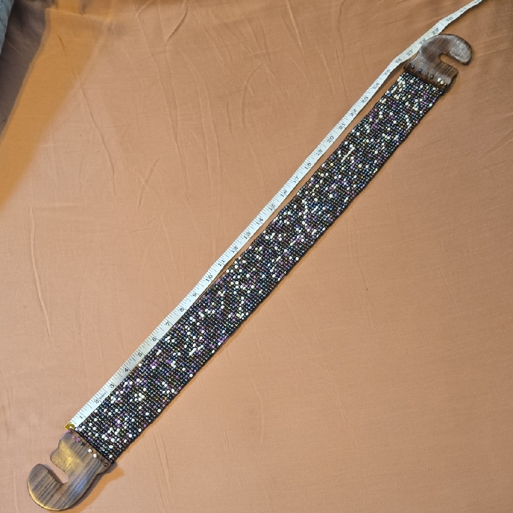 Glass Beaded Belt with Wooden Buckle - Picture 4 of 5